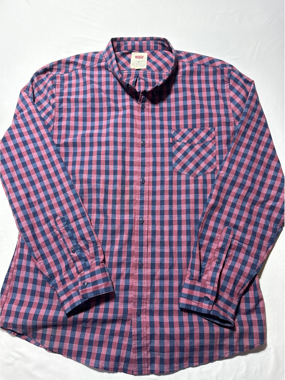 Levi's XXL Men's Button-Down Plaid Shirt in Navy and Red - A